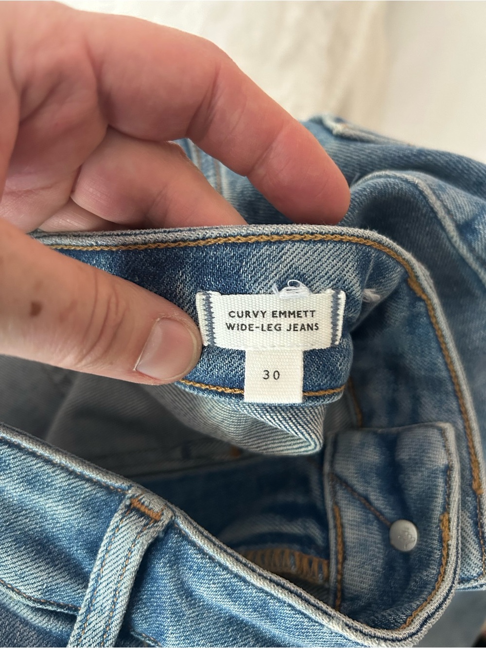 Madewell Women's 
Emmett style jeans 
Curvy - Picture 7 of 10